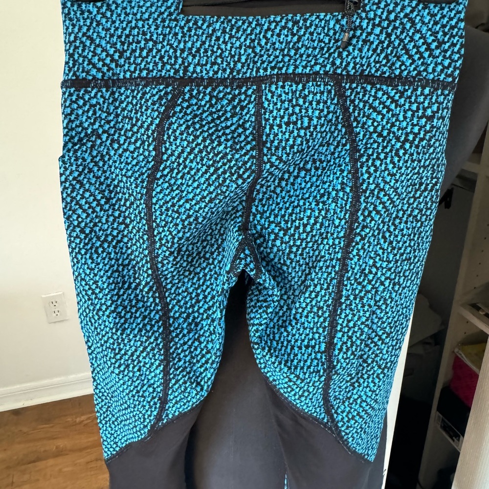 Lululemon - Picture 6 of 6